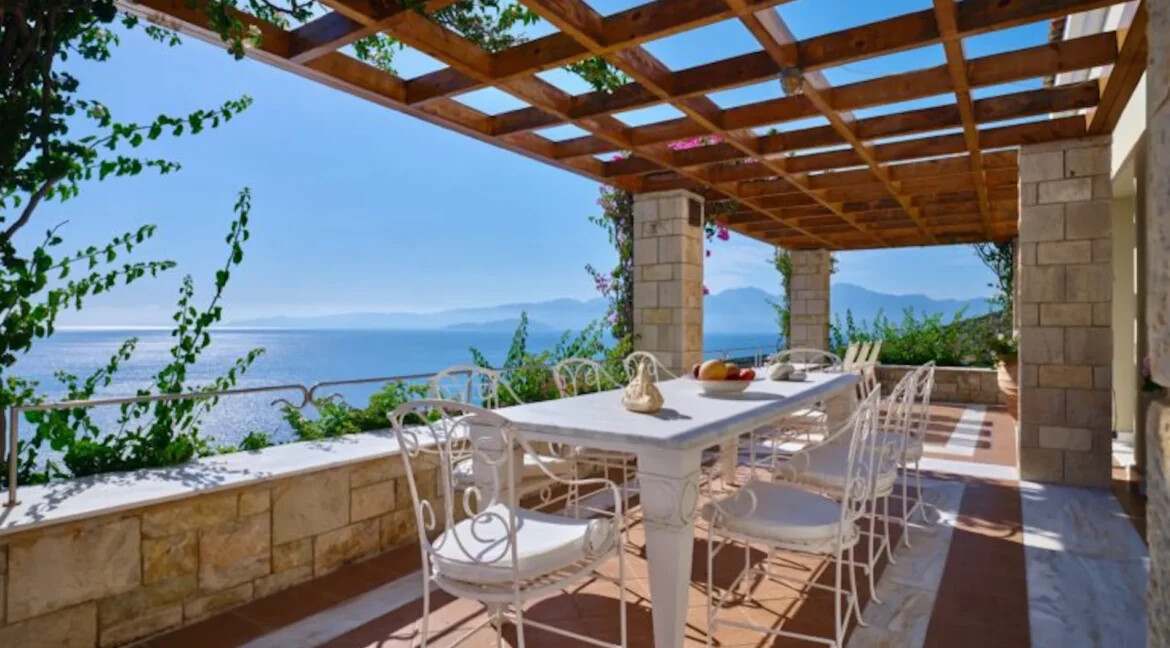 Mansion by the Sea in Elounda Crete for Sale 18