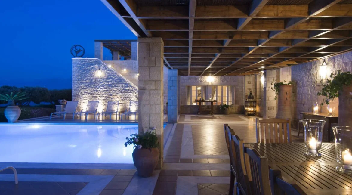 Mansion by the Sea in Elounda Crete for Sale 21