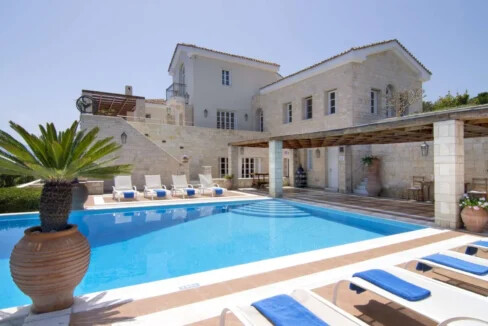 Mansion by the Sea in Elounda Crete for Sale 22