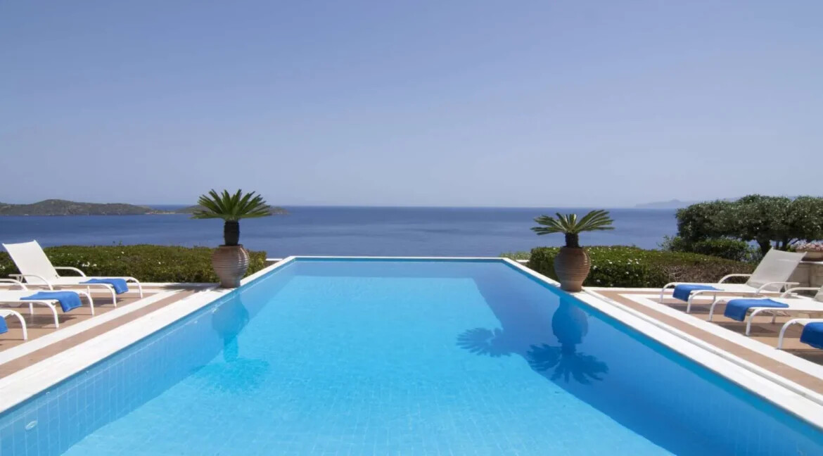 Mansion by the Sea in Elounda Crete for Sale 25