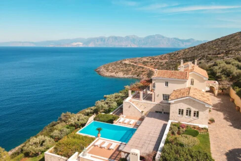 Mansion by the Sea in Elounda Crete for Sale 26
