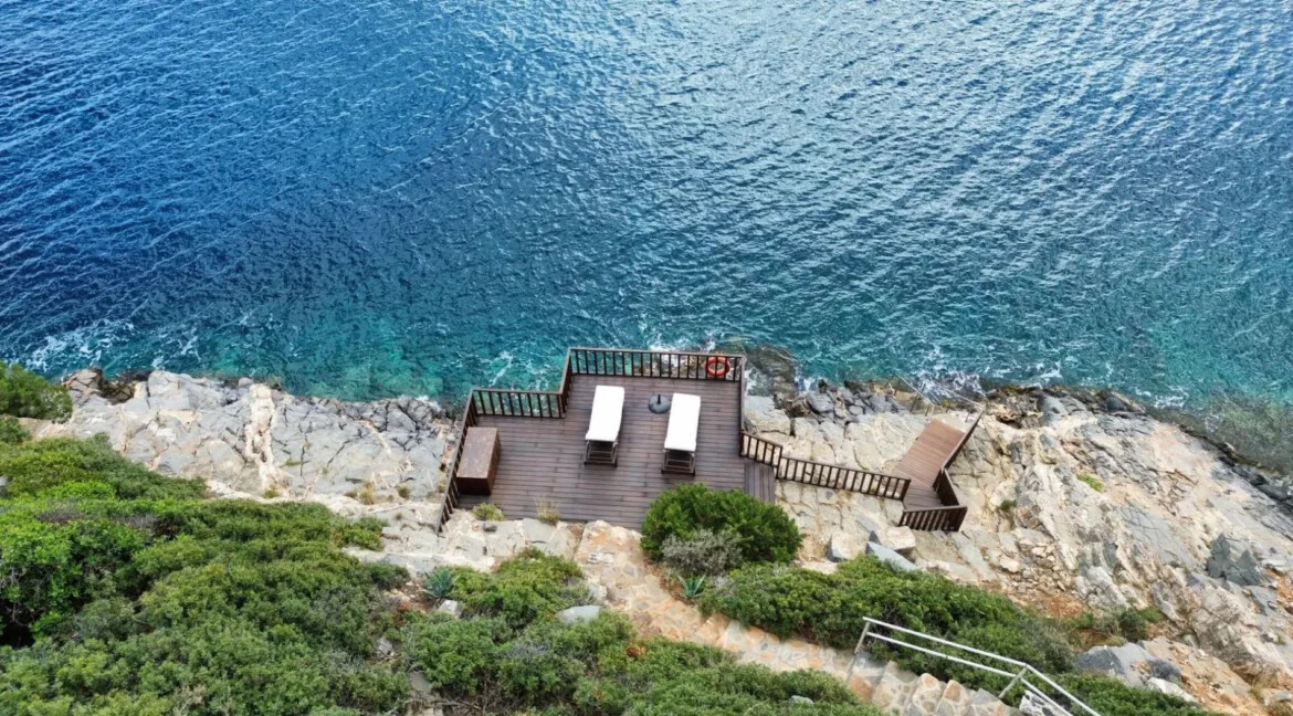 Mansion by the Sea in Elounda Crete for Sale 5