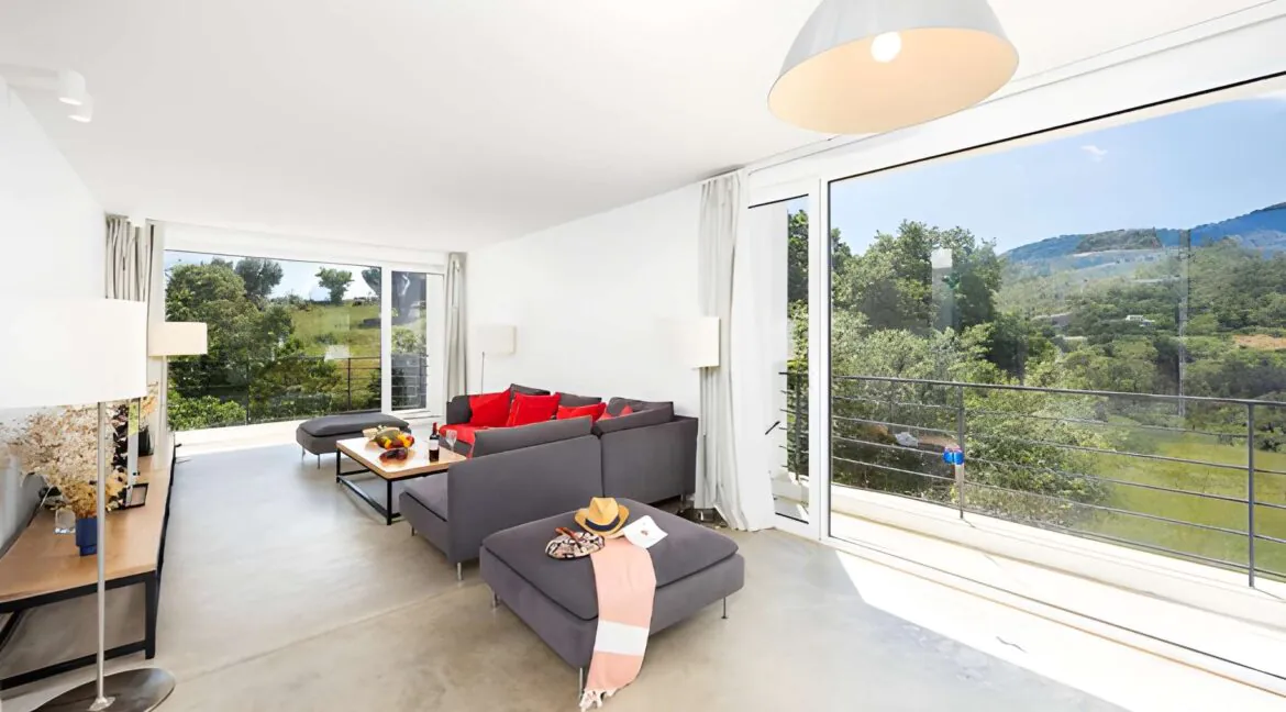 Minimal Sea-View Villa for Sale in Corfu, with Pool & Roof Terrace 10