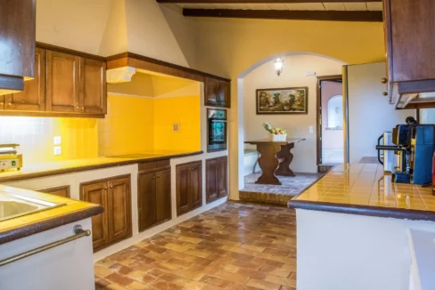 Prime Location Villa for Sale Corfu Town 16