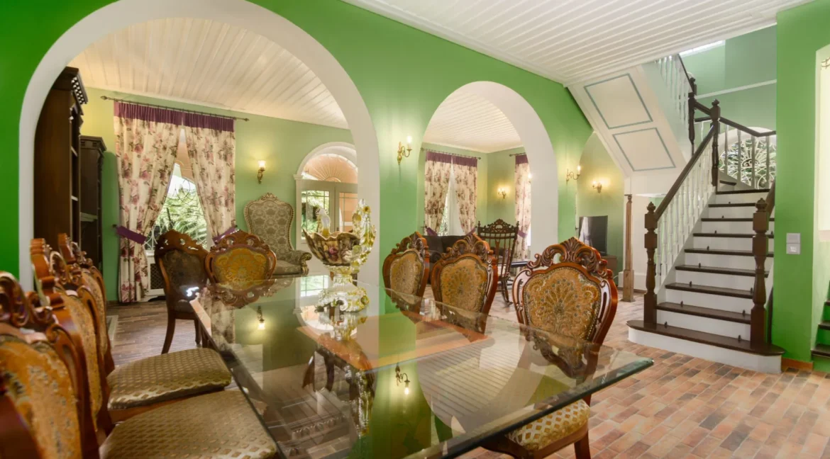 Prime Location Villa for Sale Corfu Town 19