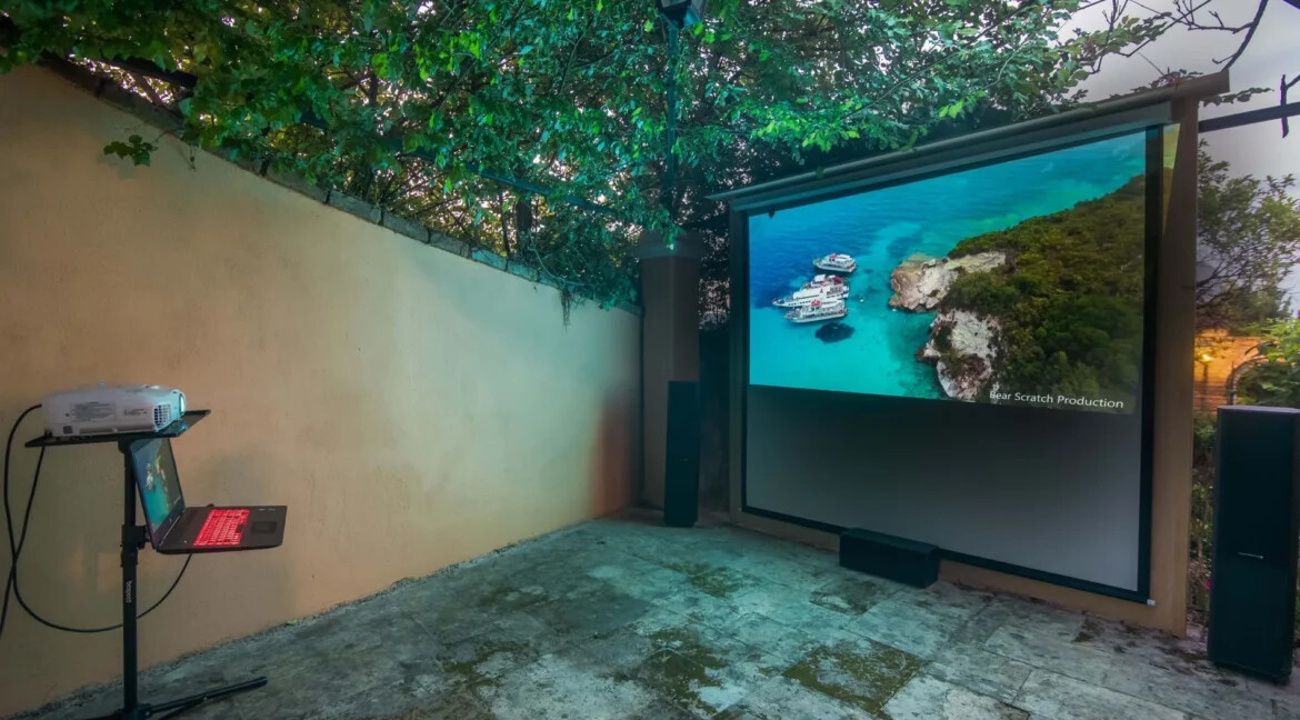 Prime Location Villa for Sale Corfu Town 2