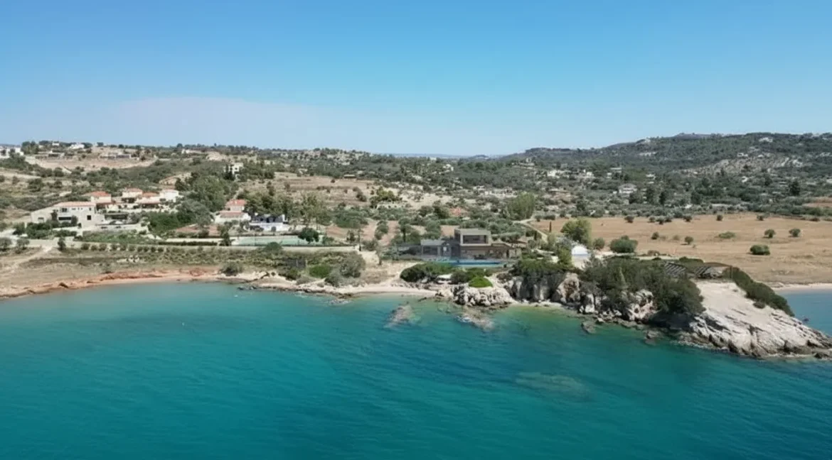 Private seaside villa in Porto Heli 4