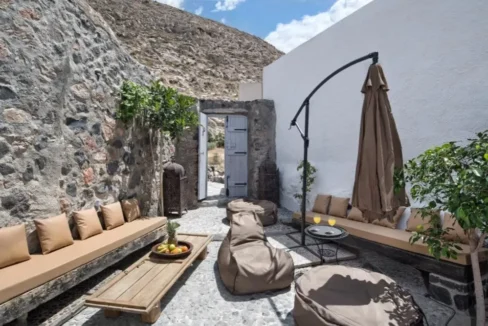 Property for sale Santorini Emporio 2
