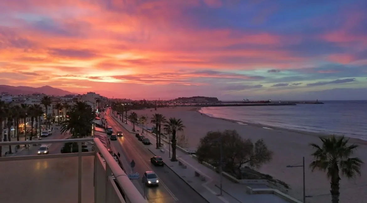 Seafront Apartment for sale Rethymno Crete