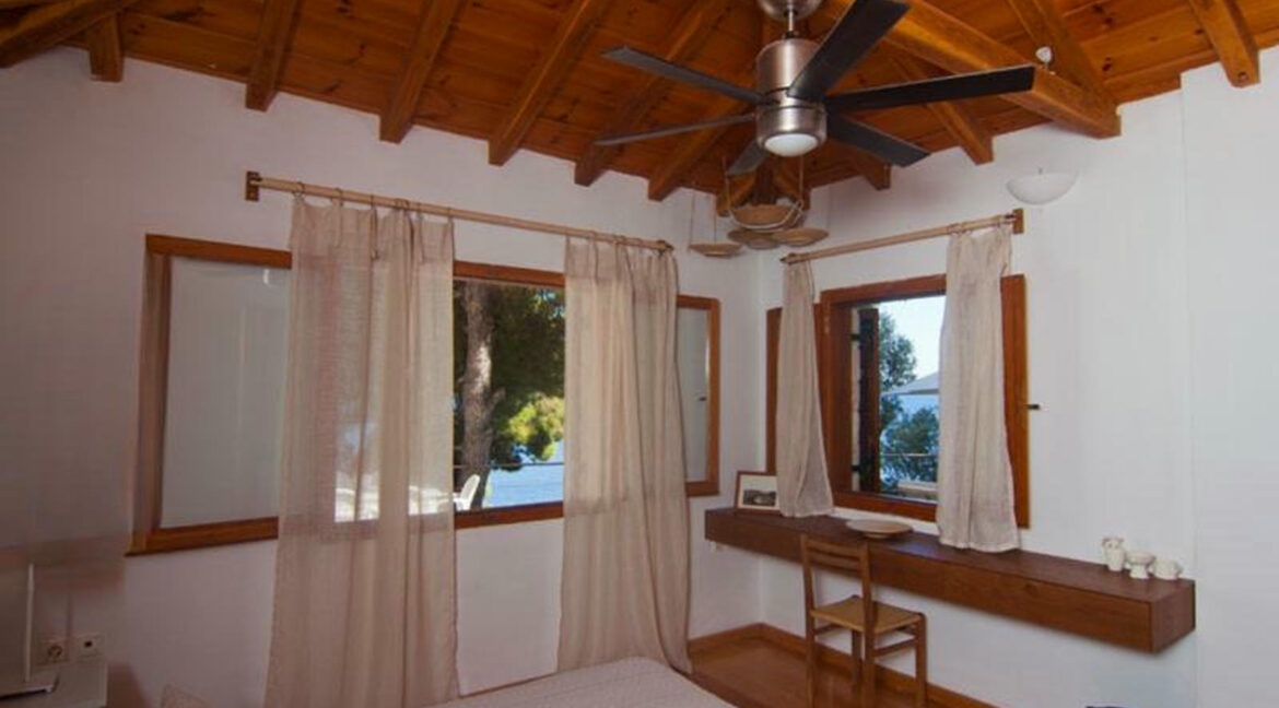 Seafront Cottage with Private Beach Access in Skiathos for sale 5