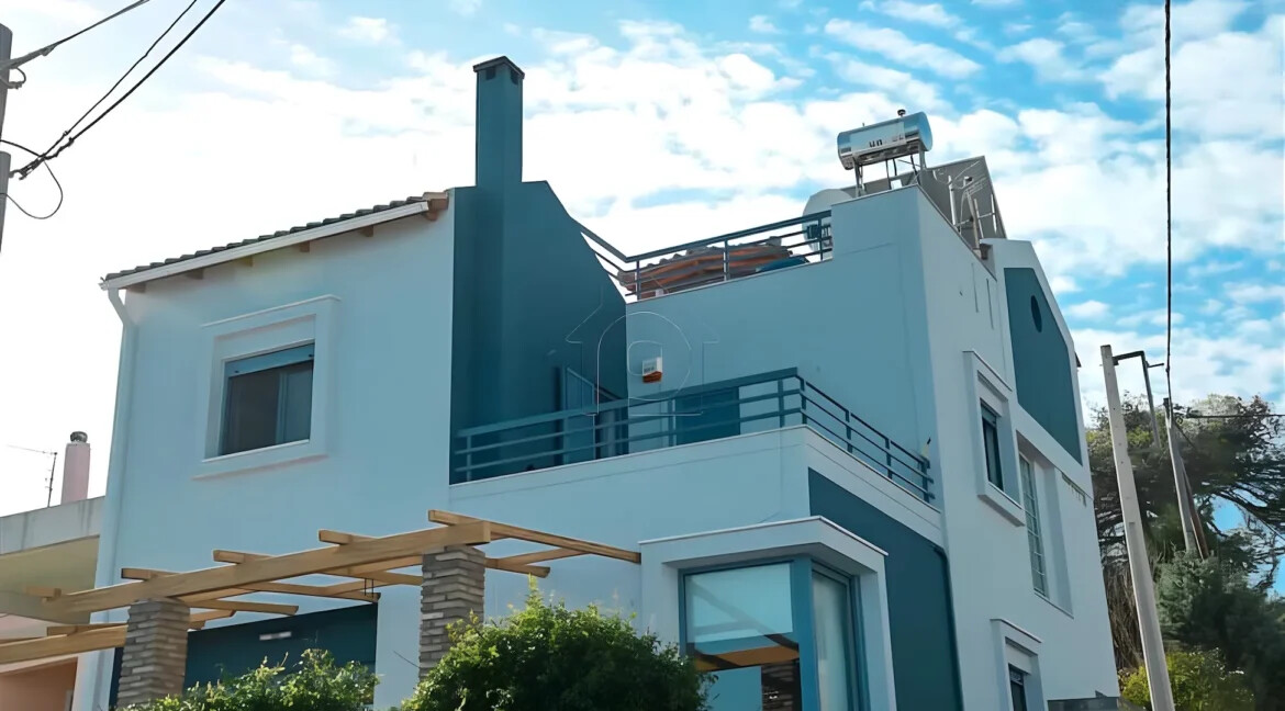 Seafront Villa for Sale in Central Greece1
