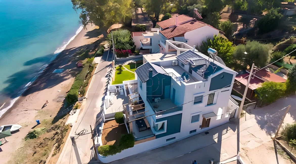 Seafront Villa for Sale in Central Greece5