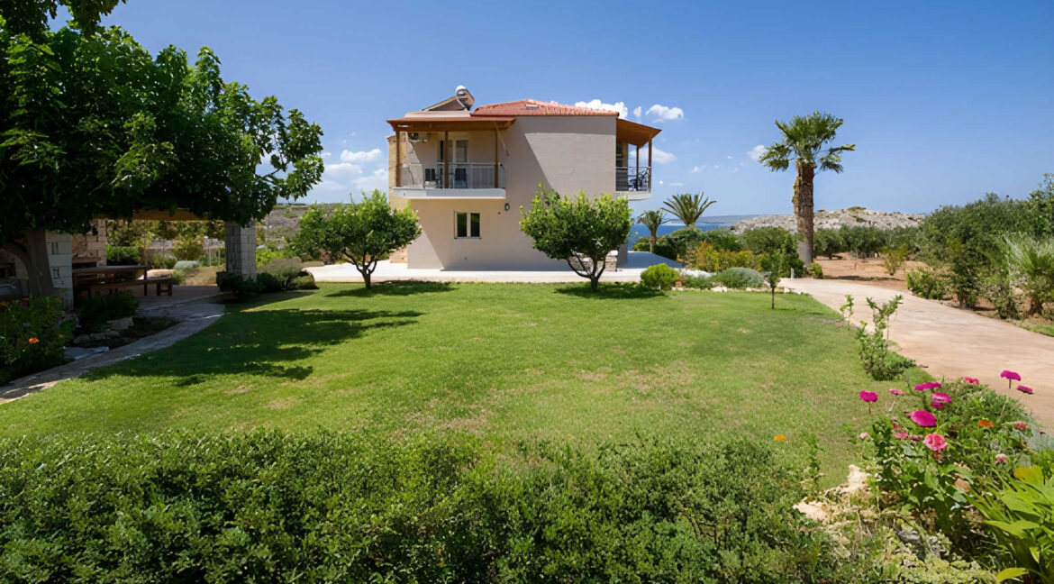 Seafront Villa for sale at Chania Crete 4
