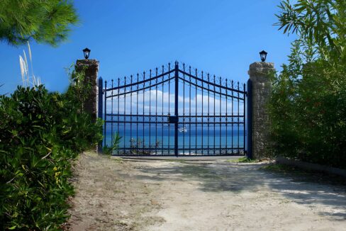 Seafront Villa in Corfu for Sale, Corfu Homes for sale 3