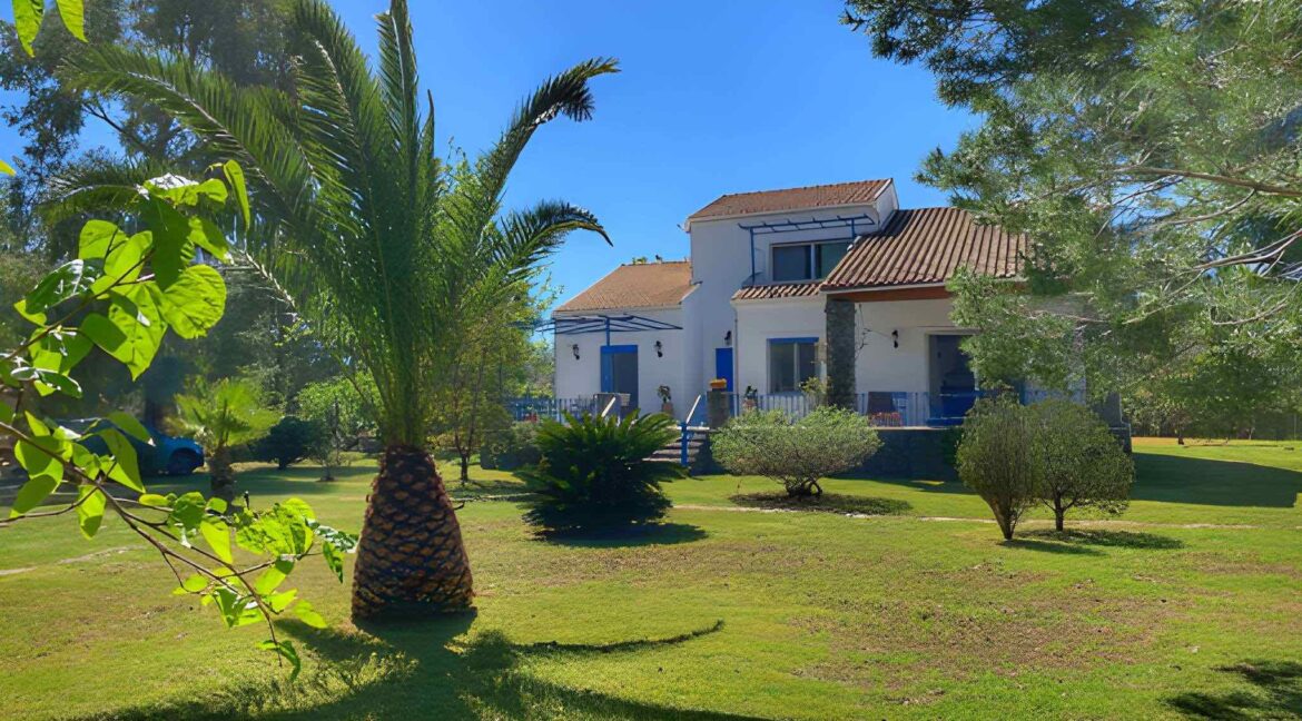 Seafront Villa in Corfu for Sale, Corfu Homes for sale 4