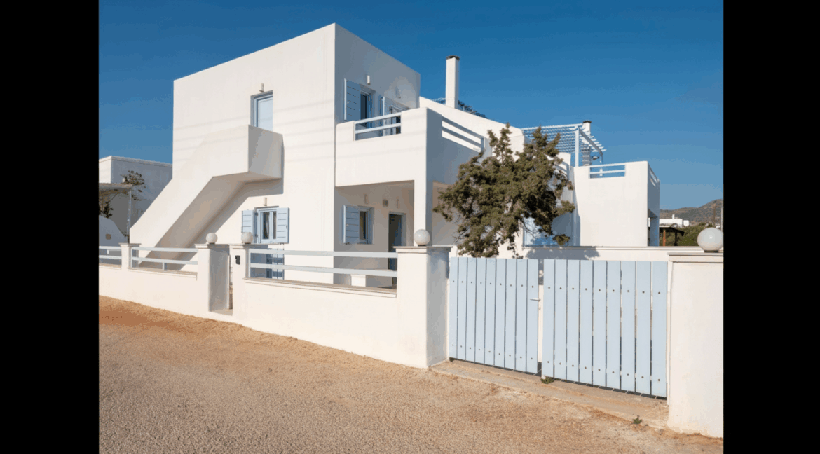 Studio Apartment for Sale in Paros, Alyki