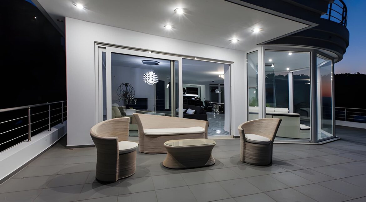 Super Villa in South Athens with Sea Views, Porto Rafti Villa 2