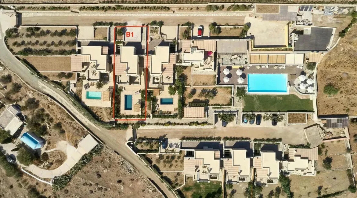 Villa With Pool In Tinos for sale 15