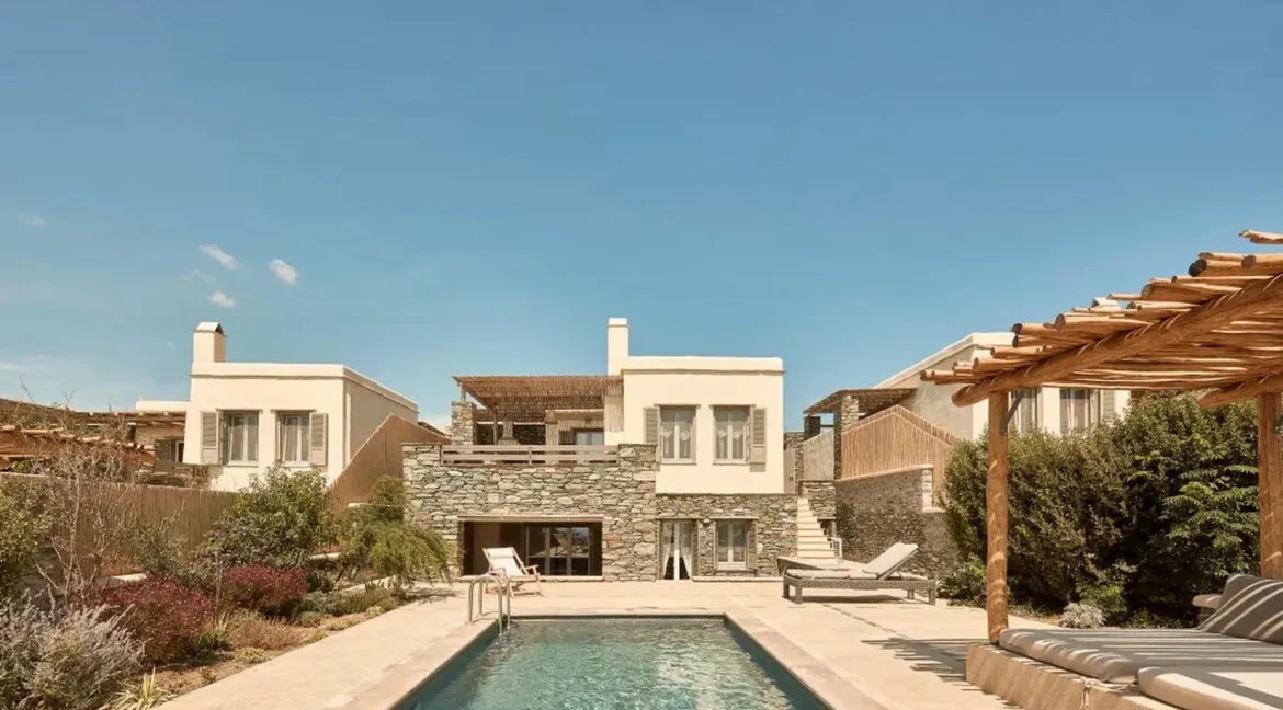 Villa With Pool In Tinos for sale 18