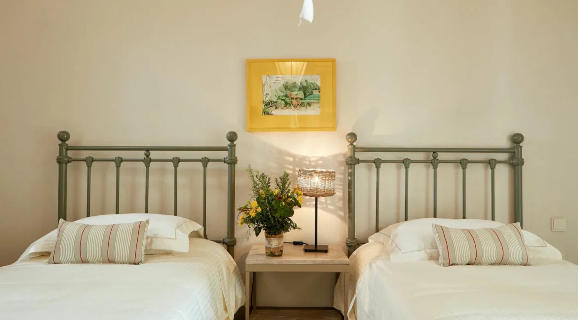 Villa With Pool In Tinos for sale 21