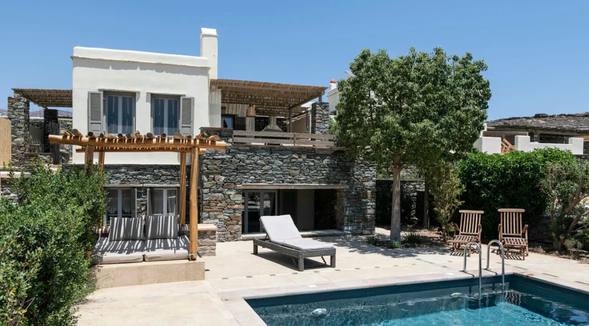 Villa With Pool In Tinos for sale 22