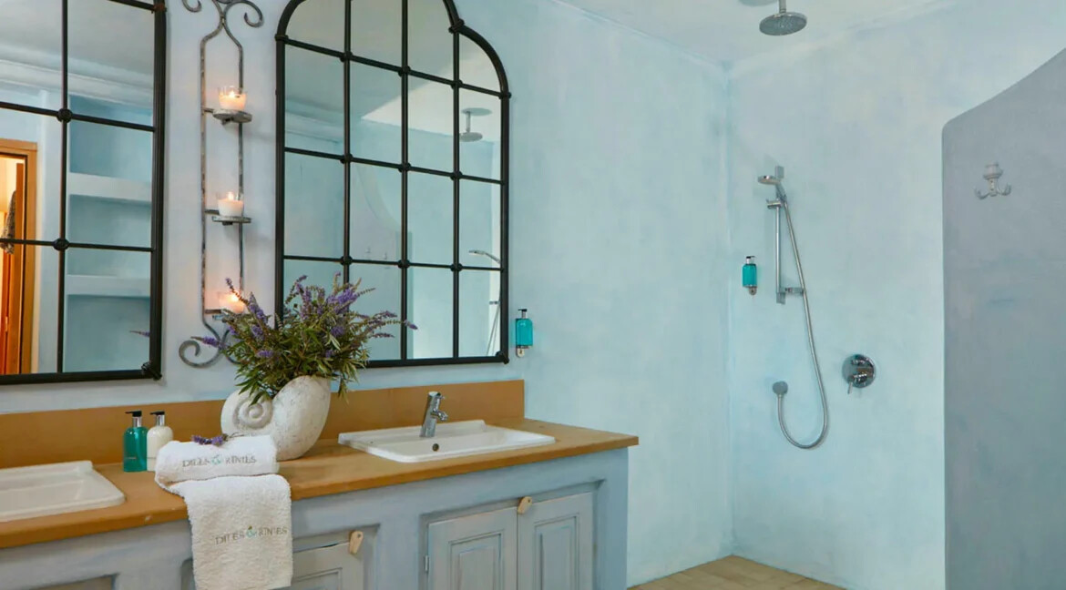 Villa With Pool In Tinos for sale 25