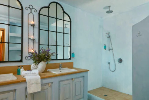 Villa With Pool In Tinos for sale 25