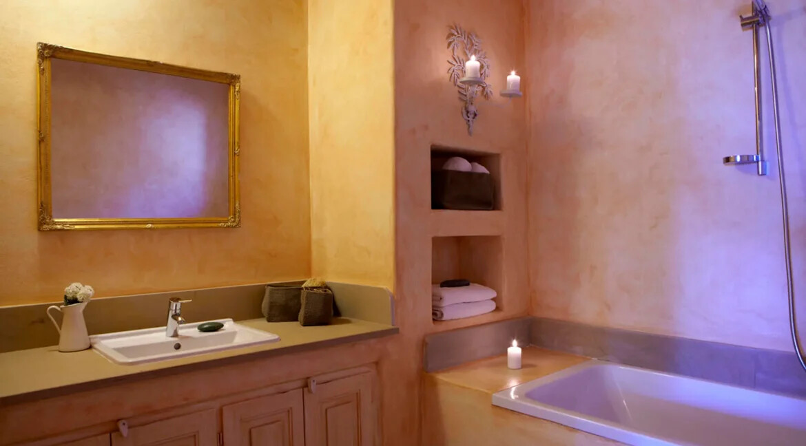 Villa With Pool In Tinos for sale 30