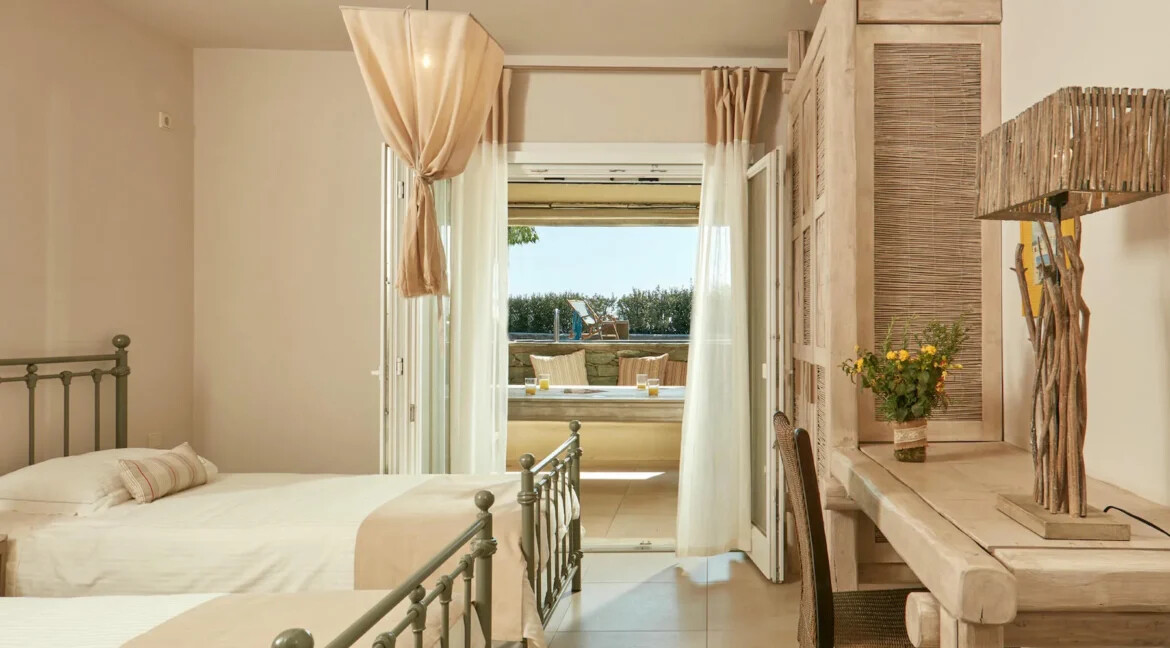 Villa With Pool In Tinos for sale 6