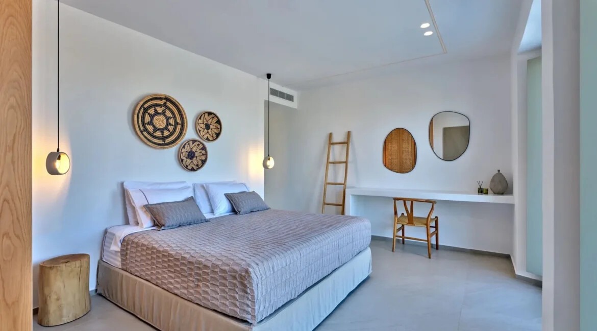 Villa With Tennis Court for Sale in Paros Greece 10