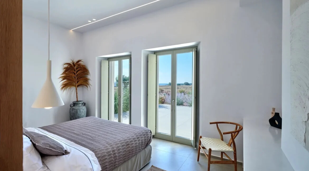 Villa With Tennis Court for Sale in Paros Greece 12