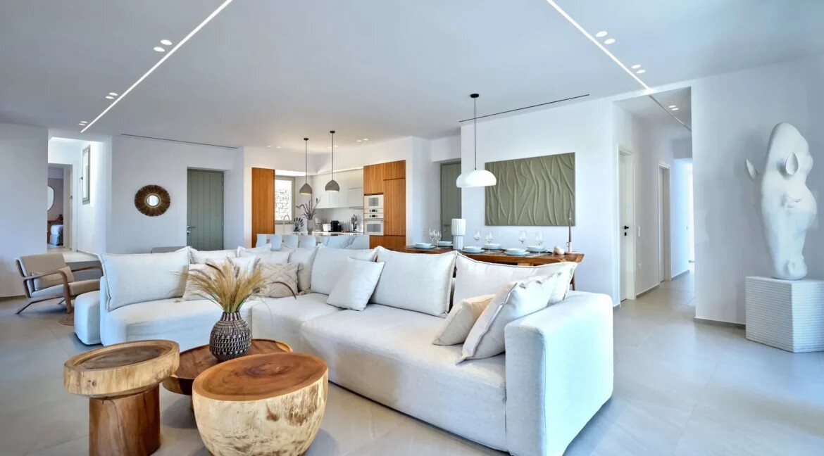 Villa With Tennis Court for Sale in Paros Greece 17