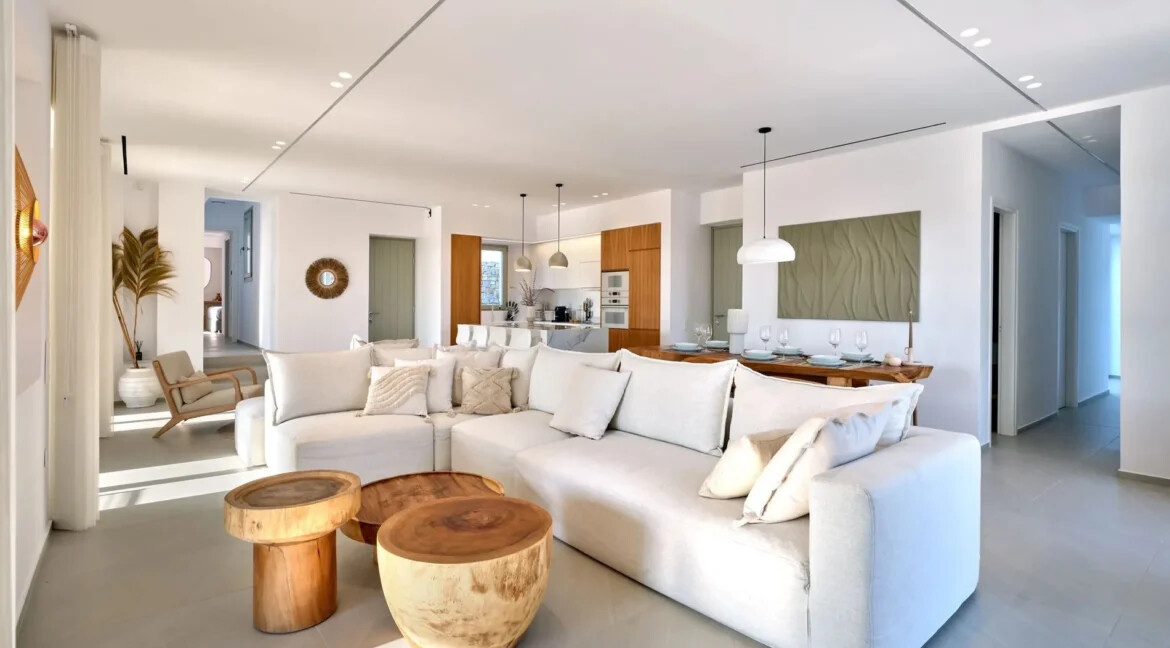 Villa With Tennis Court for Sale in Paros Greece 18