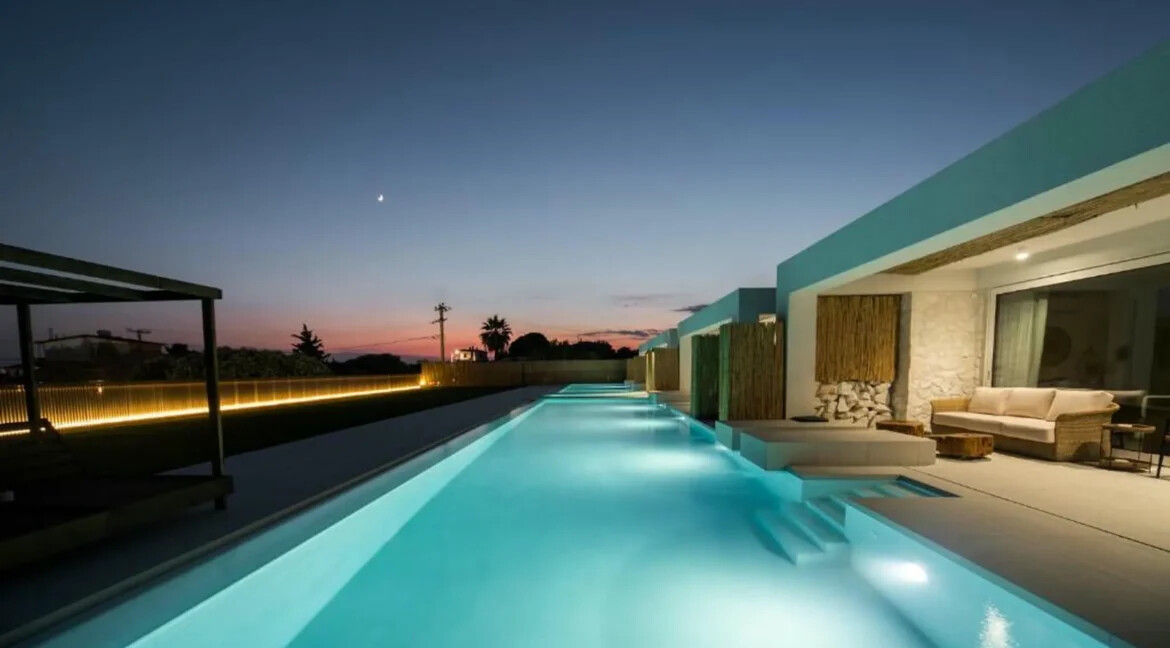 Villa with 4 Maisonettes in Nikiti Halkidiki for Sale 17