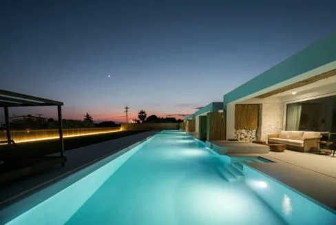 Villa with 4 Maisonettes in Nikiti Halkidiki for Sale 17
