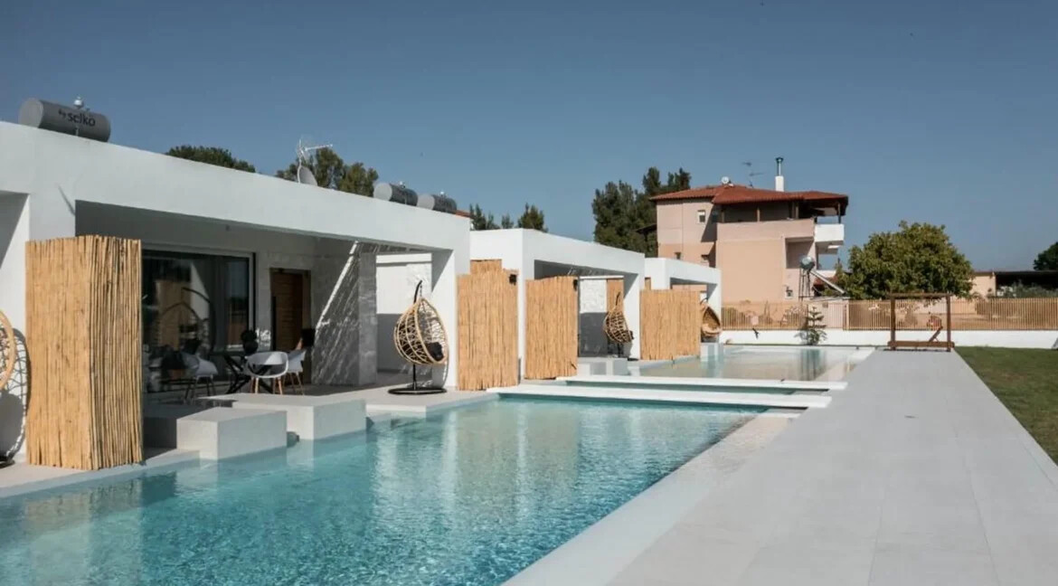 Villa with 4 Maisonettes in Nikiti Halkidiki for Sale 19