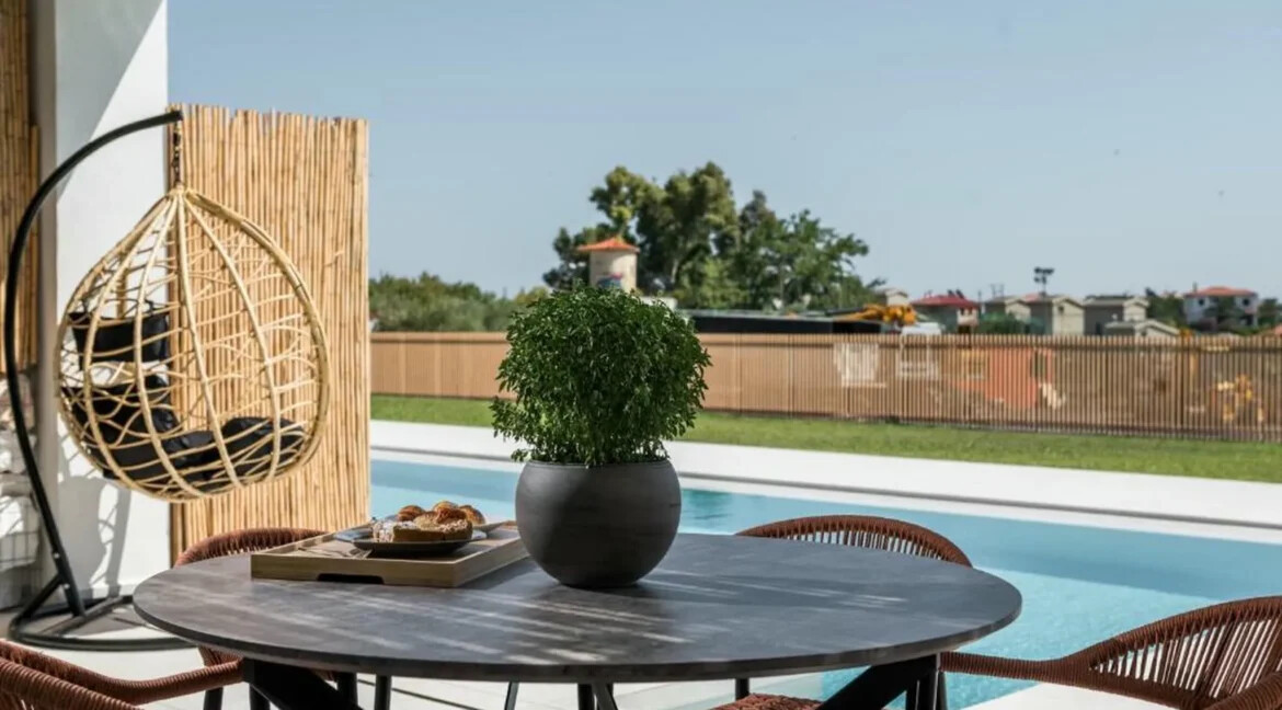 Villa with 4 Maisonettes in Nikiti Halkidiki for Sale 2