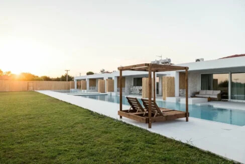 Villa with 4 Maisonettes in Nikiti Halkidiki for Sale 20