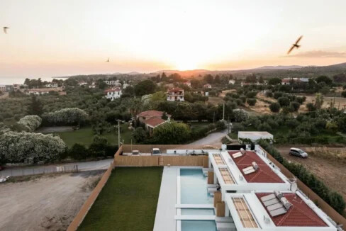 Villa with 4 Maisonettes in Nikiti Halkidiki for Sale 22