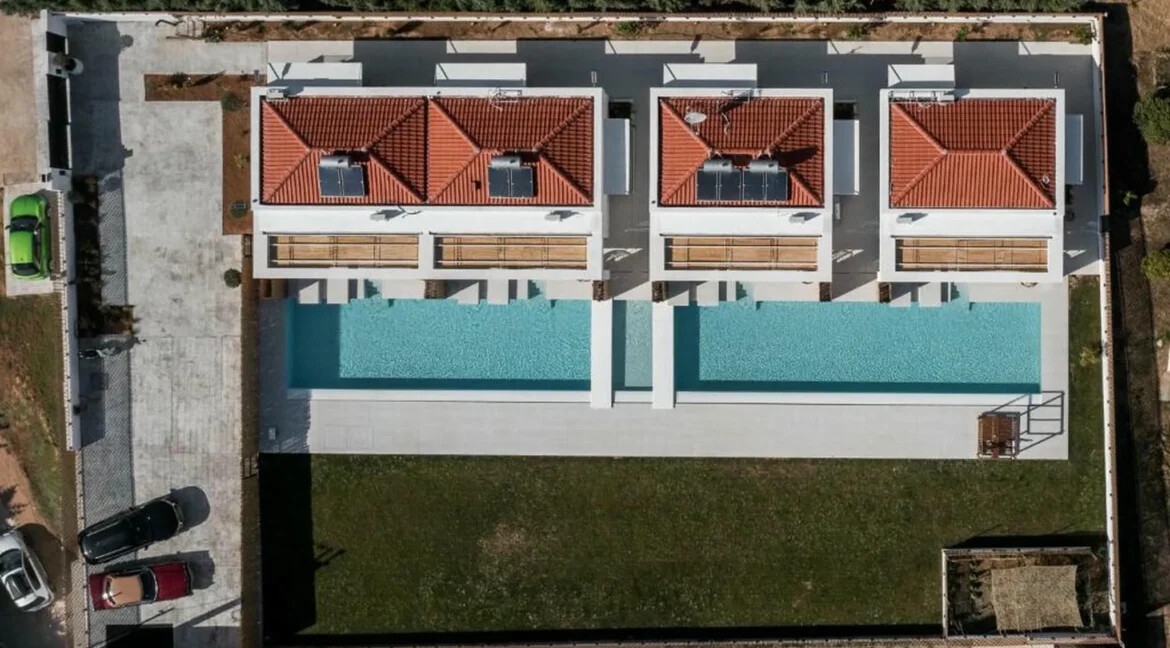 Villa with 4 Maisonettes in Nikiti Halkidiki for Sale 23