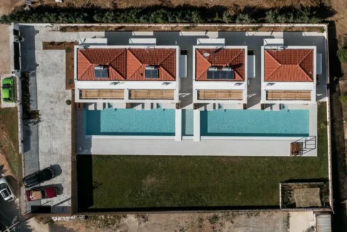 Villa with 4 Maisonettes in Nikiti Halkidiki for Sale 23