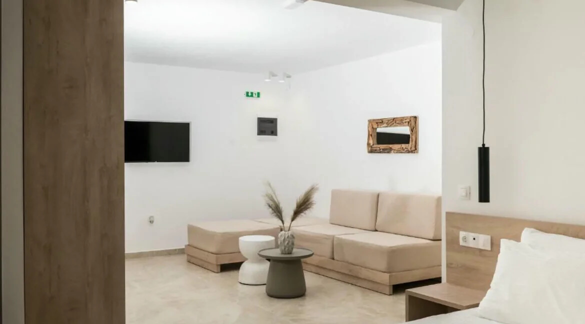 Villa with 4 Maisonettes in Nikiti Halkidiki for Sale 3