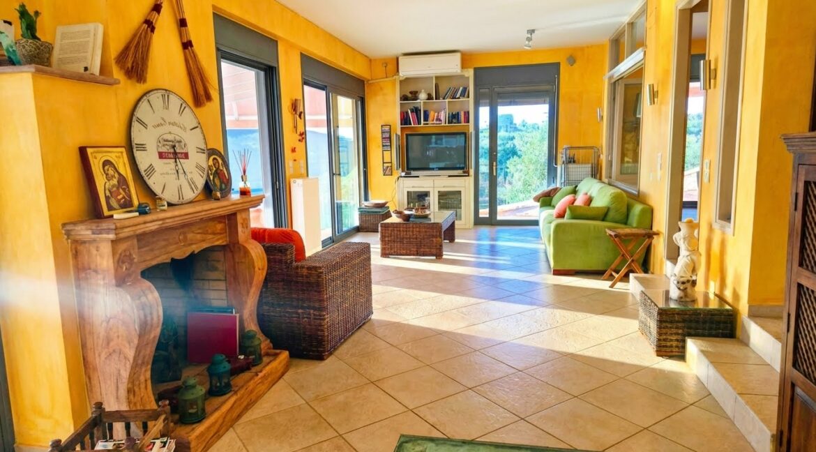 Waterfront villa with marina in Ionio Greece 3