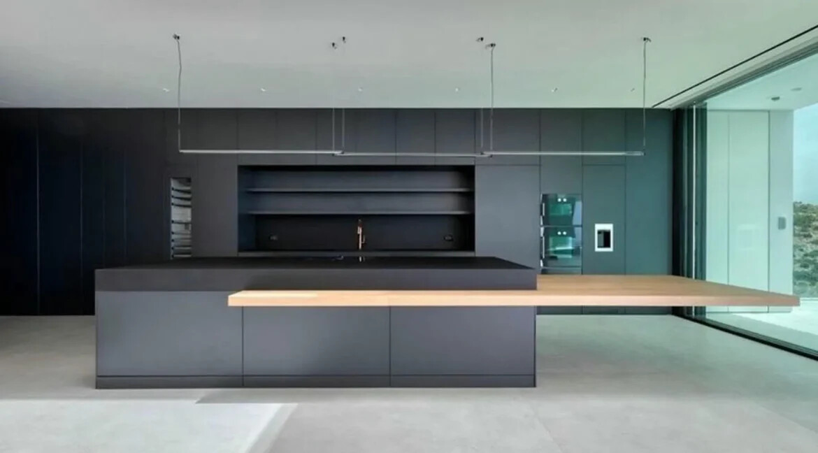 7 Bedroom Luxury Mansion for Sale in Voula Athens 35