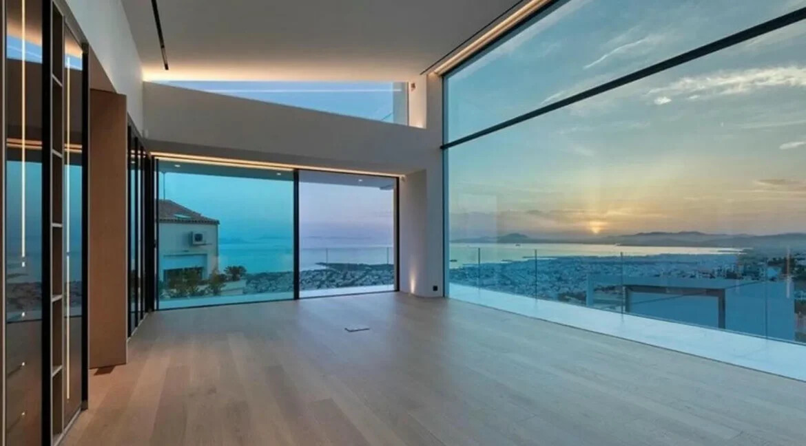 7 Bedroom Luxury Mansion for Sale in Voula Athens 4