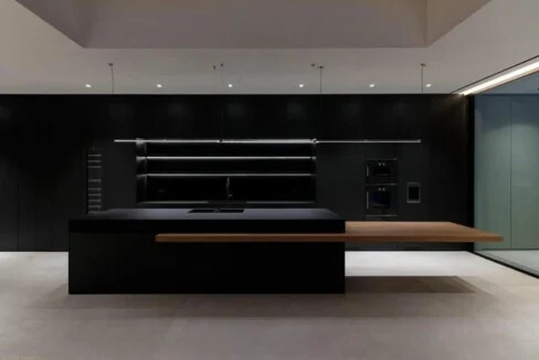 7 Bedroom Luxury Mansion for Sale in Voula Athens 42