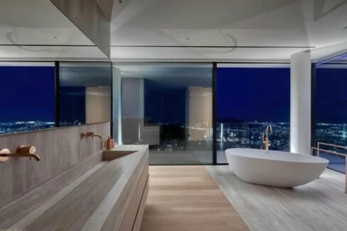 7 Bedroom Luxury Mansion for Sale in Voula Athens 43