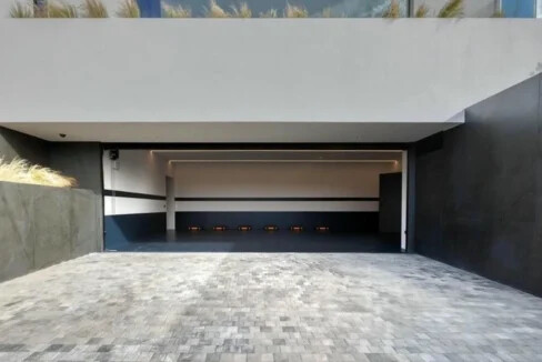 7 Bedroom Luxury Mansion for Sale in Voula Athens 9