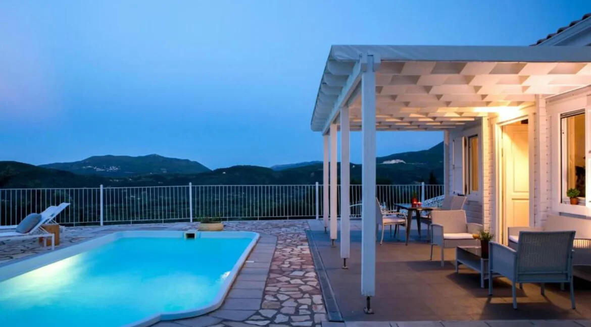 Complex for Sale in Lefkada 1