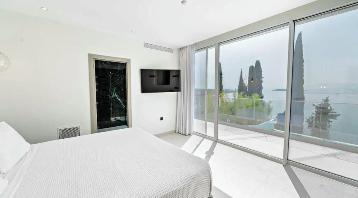 Elegance Villa for Sale in Corfu 1